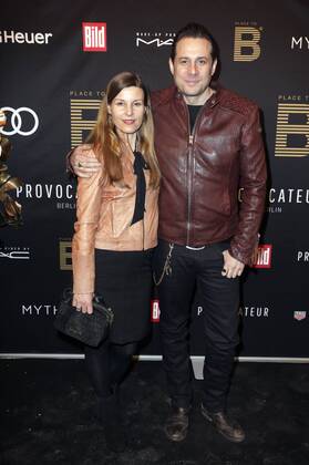 Sascha Vollmer (The BossHoss) mit Freundin Jenny beim Place To B Pre Berlinale Dinner im Provocateur. Berlin, 07.02.2017 Foto:xS.xGabschx xFuturexImage