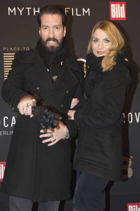 Alec Völkel (The BossHoss) mit Gattin Johanna beim Place To B Pre Berlinale Dinner im Provocateur. Berlin, 07.02.2017 Foto:xK.xWernerx xFuturexImage