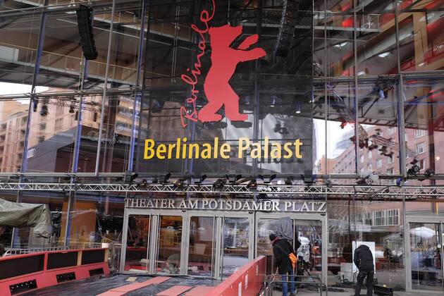 Letzte Vorbereitungen und Aufbauarbeiten am Potsdamer Platz vor dem Beginn der 67. Internationalen Filmfestspiele in Berlin 67. Internationale Filmfestspiele Berlin