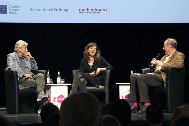 Jurypräsident Paul Verhoeven und Jurymitglied Maggie Gyllenhaal mit Moderator Peter Cowie beim Berlinale Talents Talk zum Thema Courage: Against All Odds auf der Berlinale 2017 67. Internationale Filmfestspiele Berlin im HAU Hebbel am Ufer. Berlin, 12.02.2017 Foto:xP.xSkupinx xFuturexImage