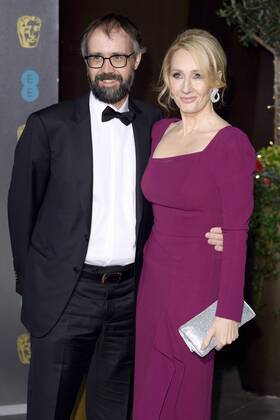 J.K. Rowling mit Gatte Neil Murray bei der After Party der BAFTA Film Awards 2017 70th British Academy Film Awards im Grosvenor House Hotel. London, 12.02.2017 J.K. Rowling mit Gatte Neil Murray  Foto:xS.xVasx xFuturexImage