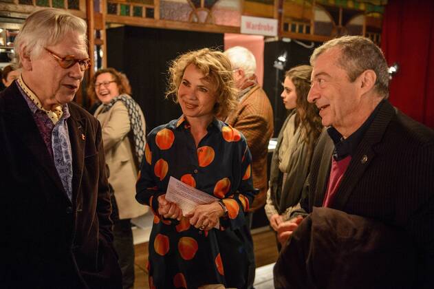 Sektionsleiter Thomas Struck, Moderatorin Tina Mendelsohn und der Künstler und Regisseur Philippe Mora beim Kulinarischen Kino der Berlinale am 16.02.2017