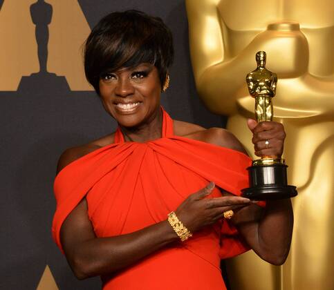 Actress Viola Davis, winner of the award for Actress in a Supporting Role for Fences , appears backstage during the 89th annual Academy Awards at Loews Hollywood Hotel in the Hollywood section of Los Angeles on February 26, 2017.  LAP20170226907 JIMxRUYMEN