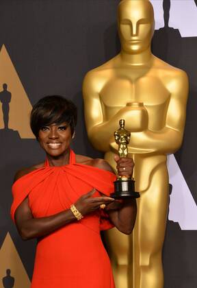 Actress Viola Davis, winner of the award for Actress in a Supporting Role for Fences , appears backstage during the 89th annual Academy Awards at Loews Hollywood Hotel in the Hollywood section of Los Angeles on February 26, 2017.  LAP20170226908 JIMxRUYMEN