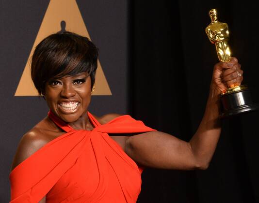 Themen der Woche Actress Viola Davis, winner of the award for Actress in a Supporting Role for Fences , appears backstage during the 89th annual Academy Awards at Loews Hollywood Hotel in the Hollywood section of Los Angeles on February 26, 2017.  LAP20170226919 JIMxRUYMEN