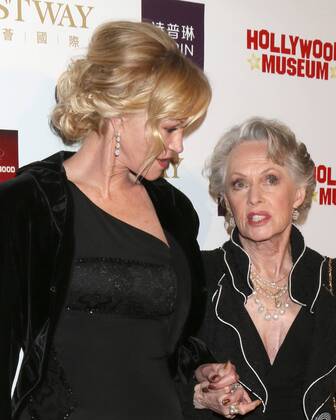 LOS ANGELES - FEB 26: Melanie Griffith, Tippi Hedren at the Style Hollywood Oscar Viewing Dinner at Hollywood Museum on February 26, 2017 in Los Angeles, CA  Copyright: xKathyxHutchinsx xIPAx xHutchinsxPhotox