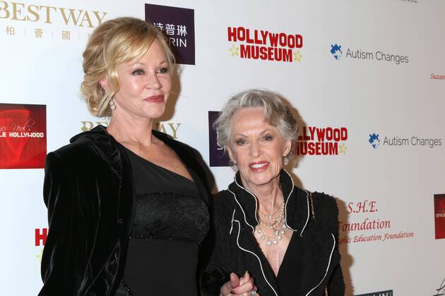 LOS ANGELES - FEB 26: Melanie Griffith, Tippi Hedren at the Style Hollywood Oscar Viewing Dinner at Hollywood Museum on February 26, 2017 in Los Angeles, CA  Copyright: xKathyxHutchinsx xIPAx xHutchinsxPhotox