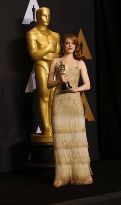 Emma Stone, winner for Actress in a Leading Role for La La Land , poses in the press room during the 89th annual Academy Awards ceremony at the Dolby Theatre in Hollywood, California, USA, 26 February 2017. The Oscars are presented for outstanding individual or collective efforts in 24 categories in filmmaking. Press Room - 89th Academy Awards !ACHTUNG: NUR REDAKTIONELLE NUTZUNG!  Copyright: xSaalikxKhanx 20170227-636237778113160207