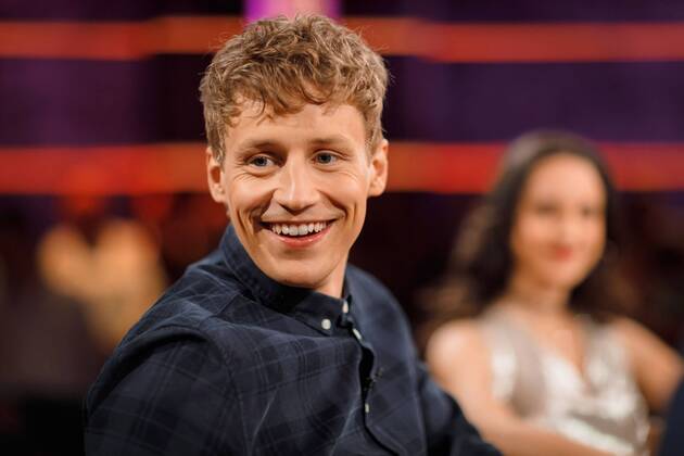 MDR - Riverboat. Sänger Tim Bendzko anläßlich der Aufzeichnung der MDR - Talkshow Riverboat am 10.03.2017 im Studio 3 der Mediacity Leipzig.