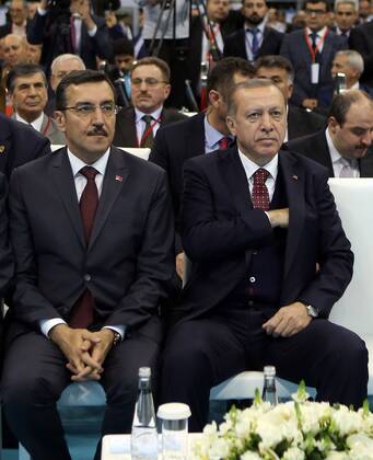 Turkish President Recep Tayyip Erdogan meets with the members of Chamber of Merchants and Craftsmen at Bagcilar city of Istanbul, 19th of March, 2017.  15651918