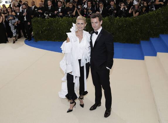 Claire Danes and Hugh Dancy arrive on the red carpet at the Costume Institute Benefit at The Metropolitan Museum of Art celebrating the opening of Rei Kawakubo Comme des Garcons: Art of the In-Between in New York City on May 1, 2017.  NYP20170501115 JOHNxANGELILLO