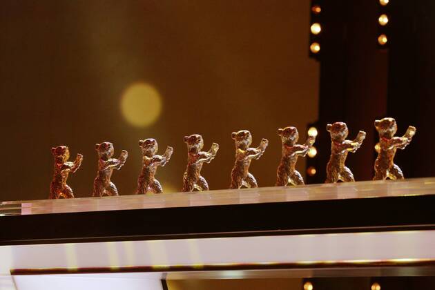 121 The Bear Awards at the Closing Ceremony at the 67th Berlinale, Berlinale Palace, Berlinale Palast, Award, Winner, Bears, Baeren, Gewinner, Preis, Goldener Baer, Abschluss, Berlin 18.02.17, Berlin Deutschland, Germany Copyright: xPOP-EYE ChristinaxKratschx POPEYEBerlinale10066295