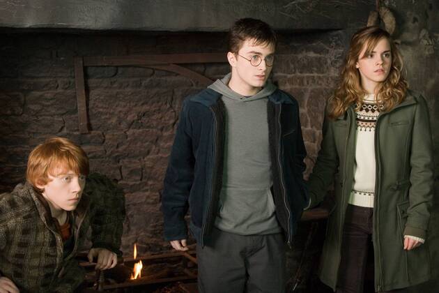 Warner Brothers Pictures Presents Harry Potter and the Order of the Phoenix Rupert Grint, Daniel Radcliffe, Emma Watson © 2007 Warner Bros. Entertainment Inc. - Harry Potter Publishing Rights © J. K. R.  Copyright: xMurrayxClosex 30292_028