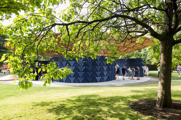 Francis Kere, Serpentine Pavilion 2017, London, UK London, UK. 20 June 2017. Diebedo Francis Kere, the award-winning architect from Gando, Burkina Faso, has designed the Serpentine Pavilion 2017, next to the Serpentine Gallery in Kensington Gardens. Kere leads the Berlin-based practice Kere Architecture. He is the 17th architect to accept the Serpentine Gallery s invitation to design a temporary Pavilion in its grounds. The Pavilion is open to the public from 23 June to 8 October 2017.
