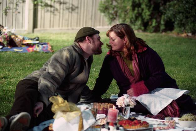 Studio Publicity Still from Gilmore Girls Episode name: A - Tisket, A - Tasket Jackson Douglas, Melissa McCarthy Photo credit: Ron Batzdorff Los Angeles CA  Copyright: xAPCx 307541330