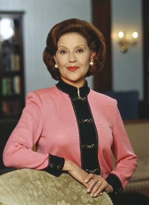 Studio Publicity Still from Gilmore Girls Kelly Bishop circa 2001 photo credit: Frank Ockenfels Los Angeles CA  Copyright: xAPCx 308471591