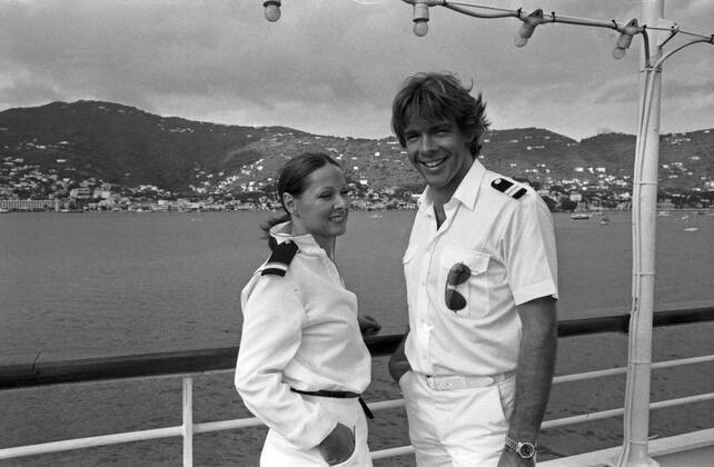 Das Traumschiff Das Traumschiff, Fernsehserie, Deutschland seit 1981, Darsteller: Heide Keller, Sascha Hehn Copyright: Roba MaxxSchweigmann UnitedArchives25246