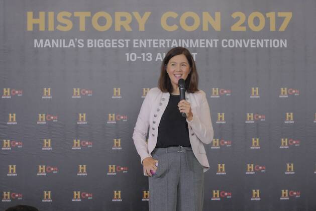 Philippines: HistoryCon 2017 Sen. Pia Cayetano is giving appreciation to the HistoryCon as part of tourism, cultural awareness, and foreign ties through exchange of knowledge through their exhibits and TV shows. She was their to represent her brother Peter Alan Cayetano who is now the Foreign Affairs Secretary.  GeorgexBuid