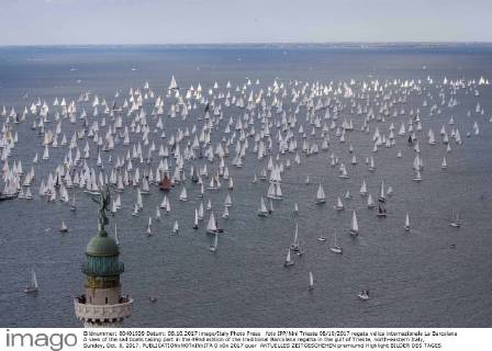 foto IPP Nini Trieste 08 10 2017 regata velica internazionale La Barcolana A view of the sail boats taking part in the 49nd edition of the traditional Barcolana regatta in the gulf of Trieste, north-eastern Italy, Sunday, Oct. 8, 2017.  0