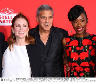 Premiere du film Suburbicon a Los Angeles. 22 October 2017 - Los Angeles, California - Julianne Moore, George Clooney and Karimah Westbrook. Suburbicon Premiere held at the Regency Village Theatre in Los Angeles. Photo Credit: AdMedia 221694 AdMedia Starface 2017-10-22 CA Los Angeles Etats-Unis  Copyright: xAdMediax STAR_221694_011
