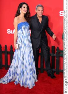 Premiere du film Suburbicon a Los Angeles. 22 October 2017 - Los Angeles, California - Amal Clooney and George Clooney. Suburbicon Premiere held at the Regency Village Theatre in Los Angeles. Photo Credit: AdMedia 221694 AdMedia Starface 2017-10-22 CA Los Angeles Etats-Unis  Copyright: xAdMediax STAR_221694_028