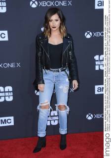 October 22, 2017 - Los Angeles, CA, U.S. - 22 October 2017 - Los Angeles, California - Ashley Tisdale. AMC Celebrates the 100th Episode of The Walking Dead held at The Greek Theater in Los Angeles. Photo Credit: AdMedia Los Angeles U.S. - ZUMAa123 20171022_zaa_a123_357 Copyright: xBirdiexThompsonx