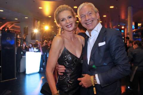 Grit white Prof Jo Groebel McFit Models Europe largest Award the sporty People with the New Body Award in Tempodrom in Berlin at 26 10 2017