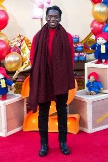 November 5, 2017 - London, London, UK - London, UK. KOBNA HOLDBROOK-SMITH attends the Paddington Bear 2 UK film premiere. London UK - ZUMAl94_ 20171105_zaf_l94_045 Copyright: xRayxTangx