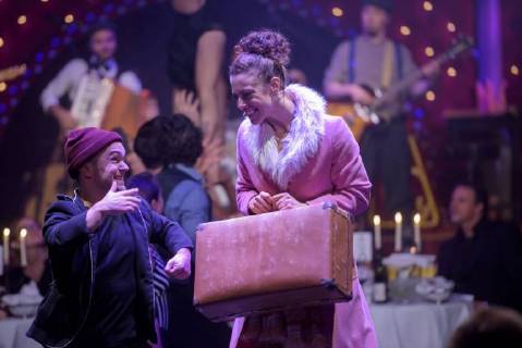 Palazzo Premiere in Stuttgart the Dinner Show Palazzo is with the New Program Curiosities in the 14 Season Copyright: 7visuals.comx xOskarxEyb