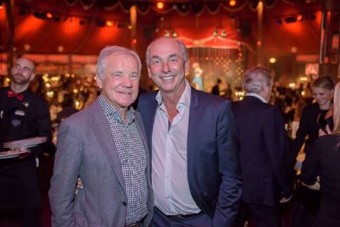 Palazzo Premiere in Stuttgart the Dinner Show Palazzo is with the New Program Curiosities in the 14 Season Uli Endress City Council Endress Motorized equipment Alexander Pusch former German Copyright: 7visuals.comx xOskarxEyb