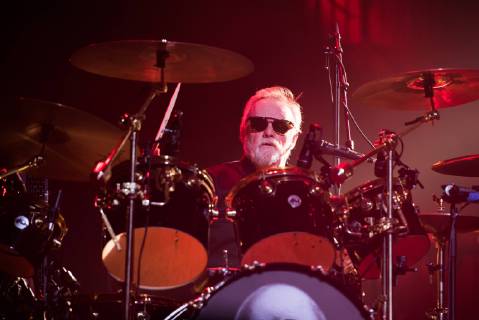 Italy: Queen + Adam Lambert at Unipol Arena 2017 The band Queen + Adam Lambert performing live on stage at the fully crowded Unipol Arena near Bologna fot the News of the World tour 2017. FOR EDITORIAL USE ONLY - Alessandro Bosio Pacific Press Agency Bologna Torino Italy Unipol Arena  AlessandroxBosio