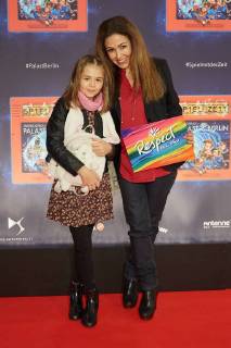 Anastasia Zampounidis with Niece Tessa World premiere Germany greatest Children show Game with the Time in Frederick city Palace Berlin at 19 11 2017 World premiere Game with the Time