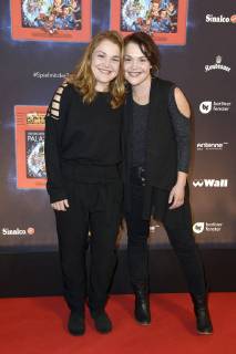 Fritzi and Floriane Eichhorn at the Premiere the Children show Game with the Time in Frederick city Palace Berlin 19 11 2017 Foto:xF.xKernx xFuturexImage