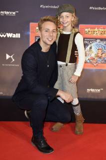 Benjamin Trinks with Sister Amelie at the Premiere the Children show Game with the Time in Frederick city Palace Berlin 19 11 2017 Foto:xF.xKernx xFuturexImage