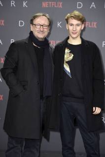 Rainer Bock with Son Moritz at the Premiere the NETFLIX Series Dark in Cinema in Zoo Palace Berlin 20 11 2017 Foto:xF.xKernx xFuturexImage