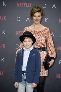 Tom Philipp Kloth and Cordelia Routes at the Premiere the NETFLIX Series Dark in Cinema in Zoo Palace Berlin 20 11 2017 Foto:xF.xKernx xFuturexImage