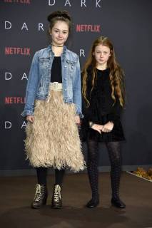 ELLA Lee Stanley and Gwendolyn Göbel at the Premiere the NETFLIX Series Dark in Cinema in Zoo Palace Berlin 20 11 2017 Foto:xF.xKernx xFuturexImage