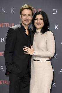 Andreas Pietschmann and Jasmin Tabatabai at the Premiere the NETFLIX Series Dark in Cinema in Zoo Palace Berlin 20 11 2017 Foto:xF.xKernx xFuturexImage