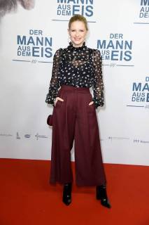 Jennifer Ulrich at the public premiere from the Man out the Ice in Zoo Palace in Berlin at 21 11 2017