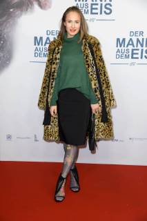 Alina Levshin at the public premiere from the Man out the Ice in Zoo Palace in Berlin at 21 11 2017