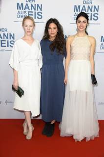 Susanne WUEST Violetta Schurawlow Anna F at the public premiere from the Man out the Ice in Zoo Palace in Berlin at 21 11 2017