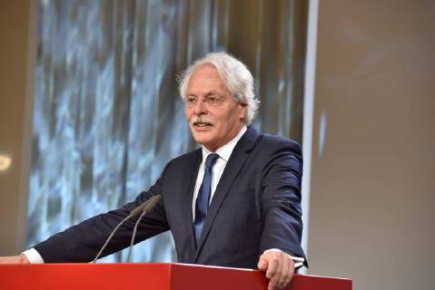 The journalist Thomas Roth Chairman of the Lew Kopolew Forum on 26 11 2017 in Cologne at the award ceremony of the Lew Kopelew Prize for Peace and Human Rights Awarded in 2017 A prize for commitment understanding social justice and human dignity