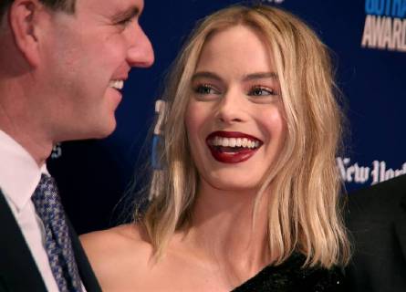 November 27, 2017 - New York, N.Y, USA - MARGOT ROBBIE attends the 2017 IFP Gotham Awards,.Cipriani Wall Street,NYC.November 27, 2017.Photos by , Globe Photos Inc. New York USA - ZUMAms4_ 20171127_zaa_ms4_015 Copyright: xSoniaxMoskowitzx