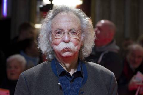 Jean PUETZ Pütz Moderator on the Red Carpet Red Carpet Show Film Premiere Forget about Nick 28 11 2017 in the Lichtburg in Essen