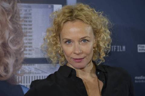 Katja RIEMANN Germany Actress on the Red Carpet Red Carpet Show Film Premiere Forget about Nick 28 11 2017 in the Lichtburg in Essen