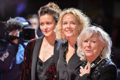 Premiere of the feature film FORGET ABOUT NICK in Essen Actress Tinka Fürst left Actress Katja Riemann Center and director Margarethe von Trotta right on 28 11 2017 at the premiere of the movie Forget about Nick in the Lichtburg in Essen FORGET ABOUT NICK is the latest film of the renowned and many Award-winning director Margarethe von Trotta xAGx