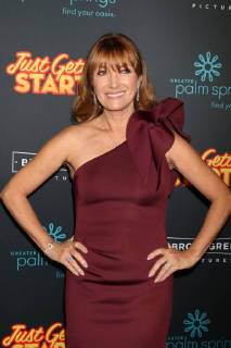 LOS ANGELES - DEC 7: Jane Seymour at the Just Getting Started Premiere at ArcLight Hollywood on December 7, 2017 in Los Angeles, CA  Copyright: xKathyxHutchinsx xIPAx xHutchinsxPhotox