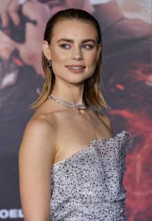 Cast member Lucy Fry attends the premiere of the sci-fi motion picture thriller Bright at the Regency Village Theatre in the Westwood section of Los Angeles on December 13, 2017. Storyline: Set in a world where mystical creatures live side by side with humans. A human cop is forced to work with an Orc to find a weapon everyone is prepared to kill for.  LAP2017121356 JIMxRUYMEN