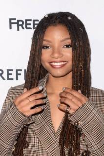 LOS ANGELES - DEC 13: Halle Bailey at the Grown-ish Premiere Screening at the Lure Nightclub on December 13, 2017 in Hollywood, CA  Copyright: xHPAx xIPAx xHutchinsxPhotox