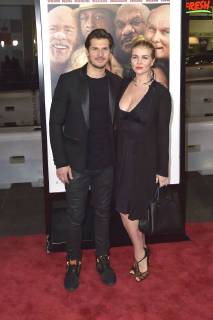 Gleb Savchenko with wife Elena Samodanova at the premiere of the movie Father Figures Who is Daddy at TCL Chinese Theater Hollywood Los Angeles 13 12 2017 Foto:xD.xStarbuckx xFuturexImage